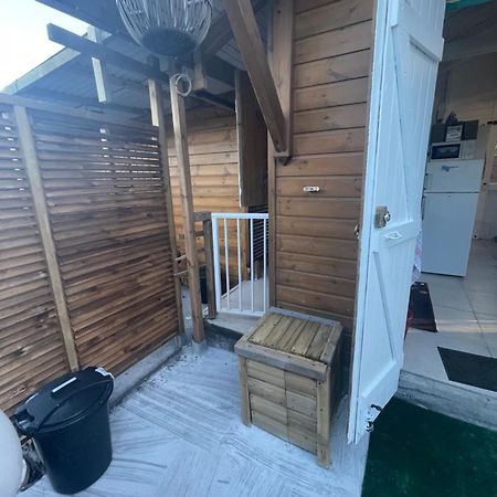 2 Bungalows Au Bord De La Plage De Montal A Moule Loues Individuellement Ou Ensemble Le Moule Zewnętrze zdjęcie