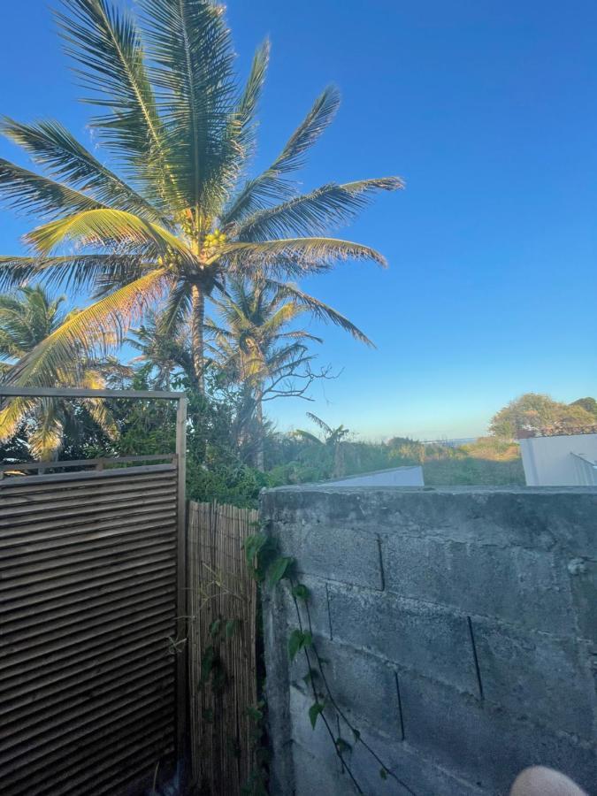 2 Bungalows Au Bord De La Plage De Montal A Moule Loues Individuellement Ou Ensemble Le Moule Zewnętrze zdjęcie