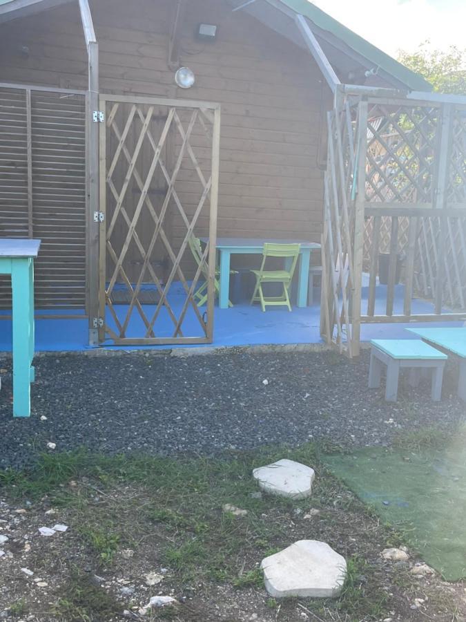 2 Bungalows Au Bord De La Plage De Montal A Moule Loues Individuellement Ou Ensemble Le Moule Zewnętrze zdjęcie