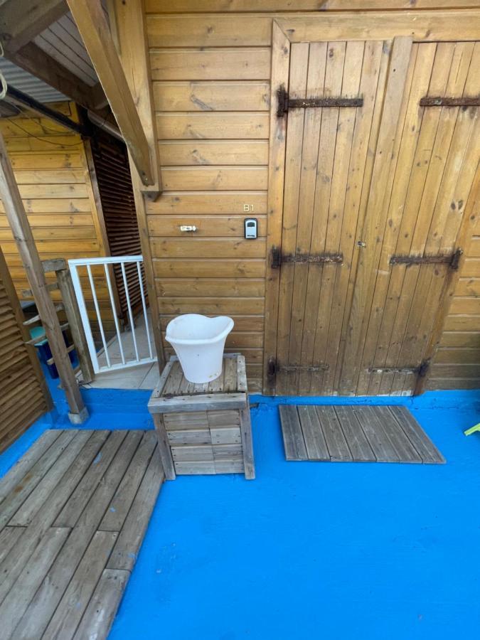2 Bungalows Au Bord De La Plage De Montal A Moule Loues Individuellement Ou Ensemble Le Moule Zewnętrze zdjęcie