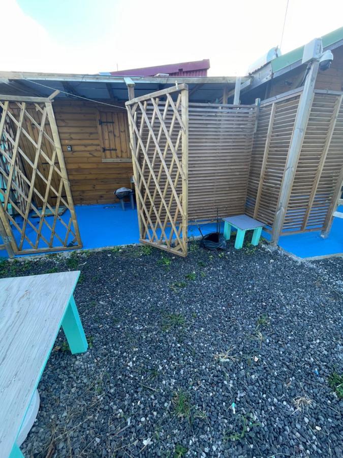 2 Bungalows Au Bord De La Plage De Montal A Moule Loues Individuellement Ou Ensemble Le Moule Zewnętrze zdjęcie