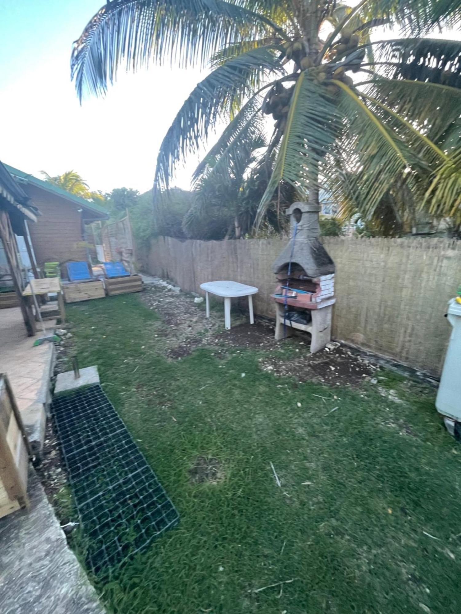 2 Bungalows Au Bord De La Plage De Montal A Moule Loues Individuellement Ou Ensemble Le Moule Zewnętrze zdjęcie